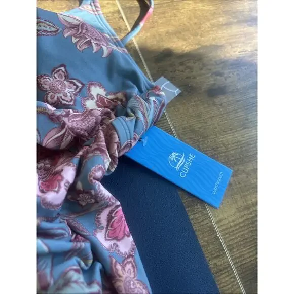 Cupshe Women's One Piece Swimsuit Tummy Control V Neck Bathing Suit Size Medium - Picture 8 of 16